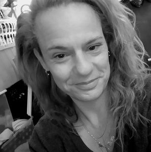 Meet your Posher, Jenn